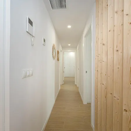Appartement 3br Marina Real - Terrace, Pool & Garage