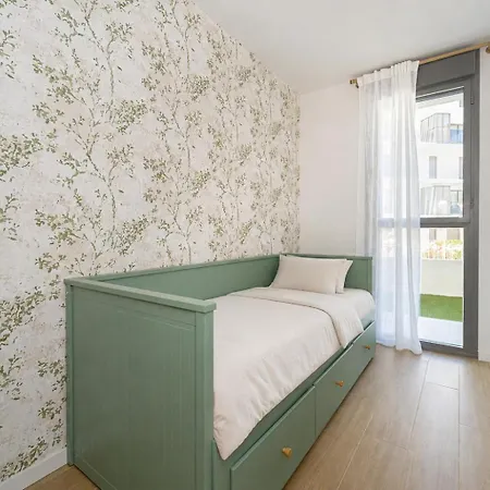 Appartement 3br Marina Real - Terrace, Pool & Garage